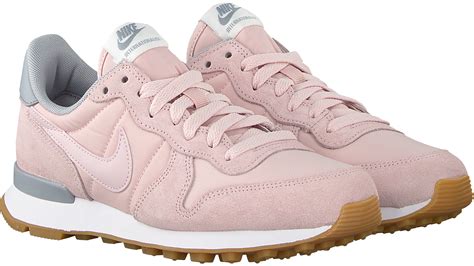 nike internationalist roze grijs|Nike Factory Stores.